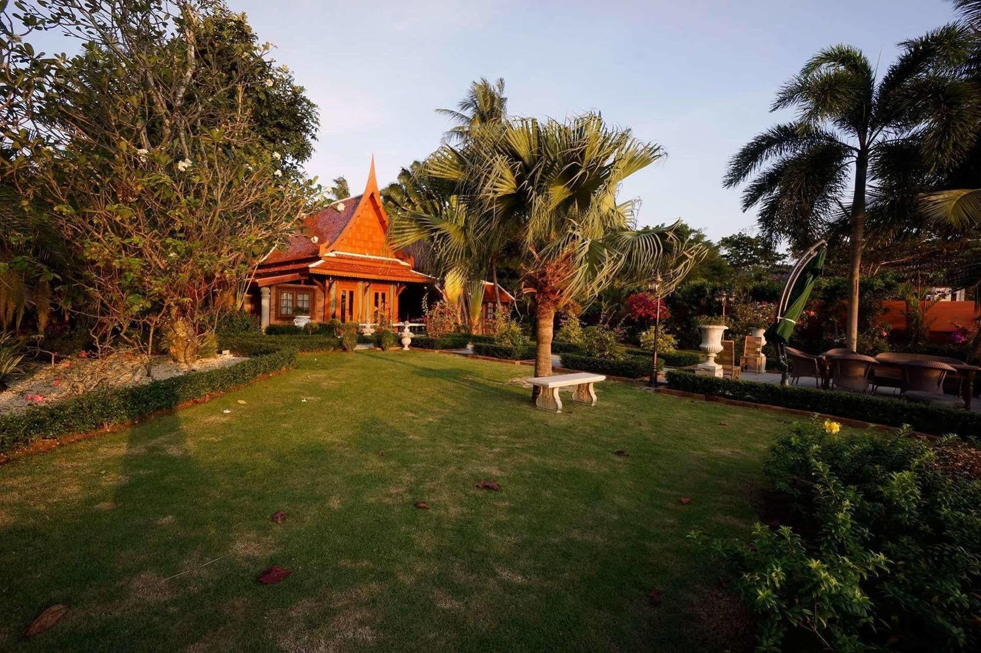 Baan Sang Pathum Hotel Rawai Exterior foto